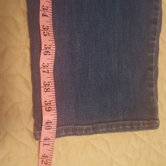 Jeans - Picture 2 of 3